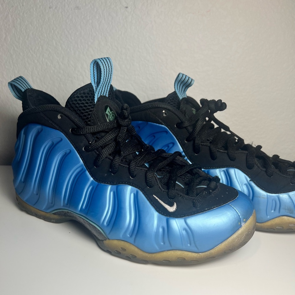 Nike air foamposite one royal blue